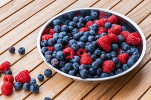 raspberries-5163812_640